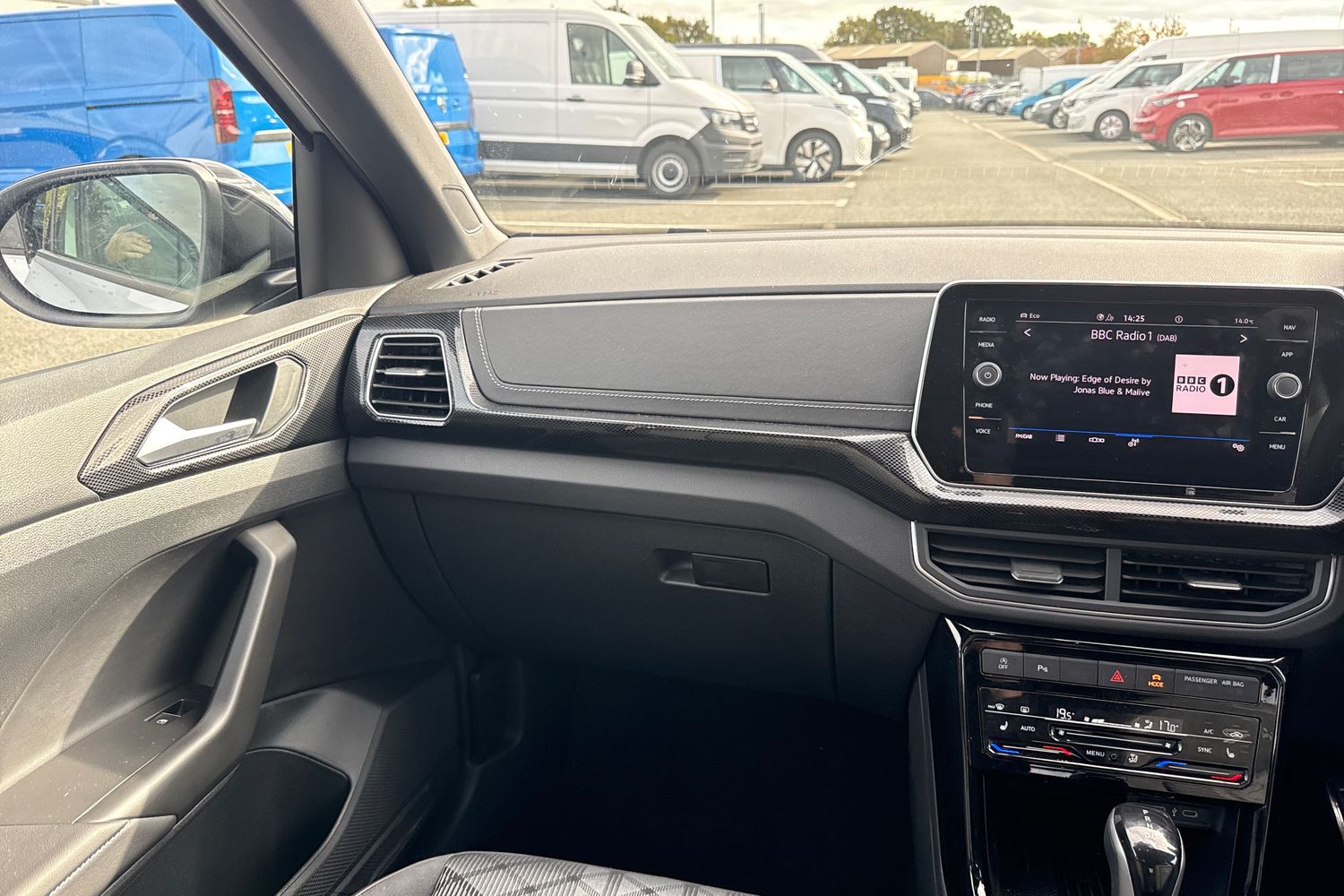 Used Volkswagen T-Cross 2025 for sale - 76236821: Photo 19