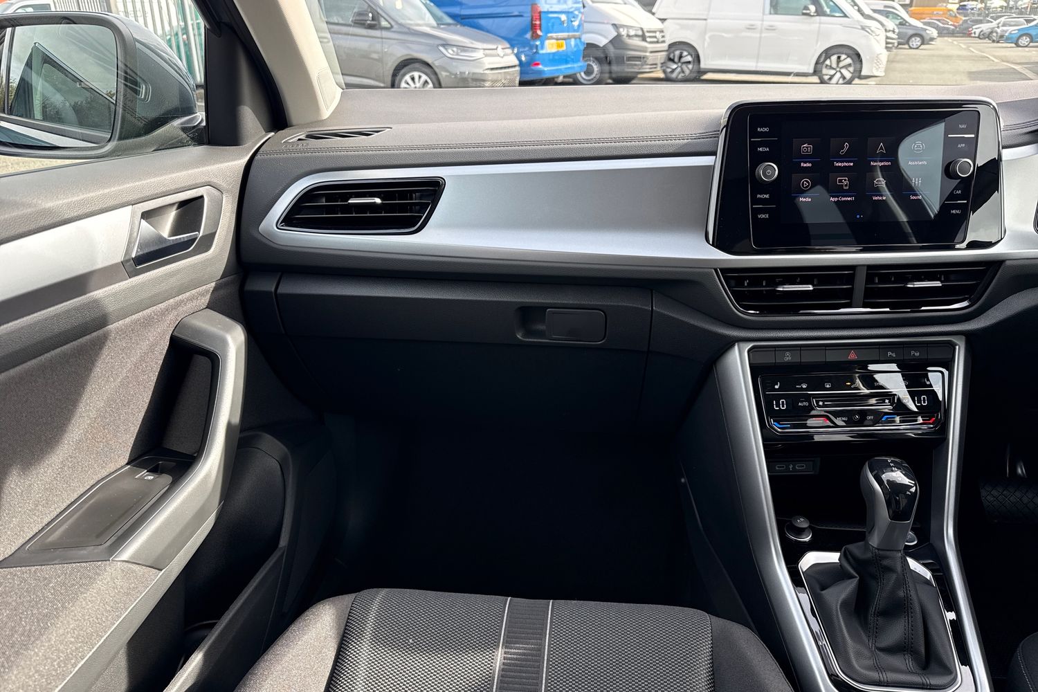 Used Volkswagen T-Roc 2025 for sale - 76171139: Photo 14