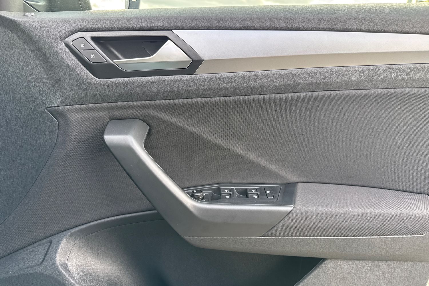 Used Volkswagen T-Roc 2025 for sale - 76171139: Photo 17