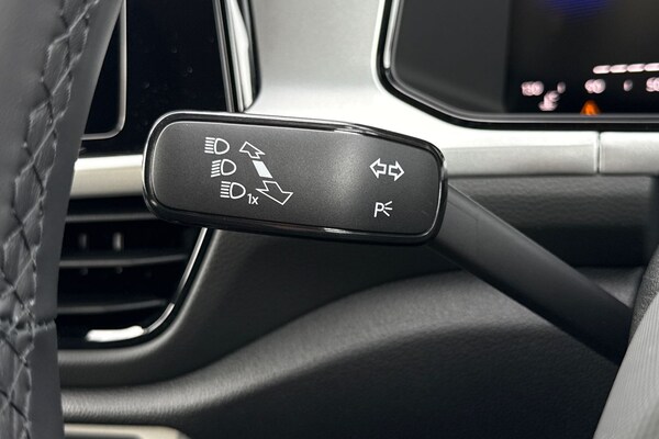 Used Volkswagen T-Roc 2025 for sale - 76171139: Photo 29