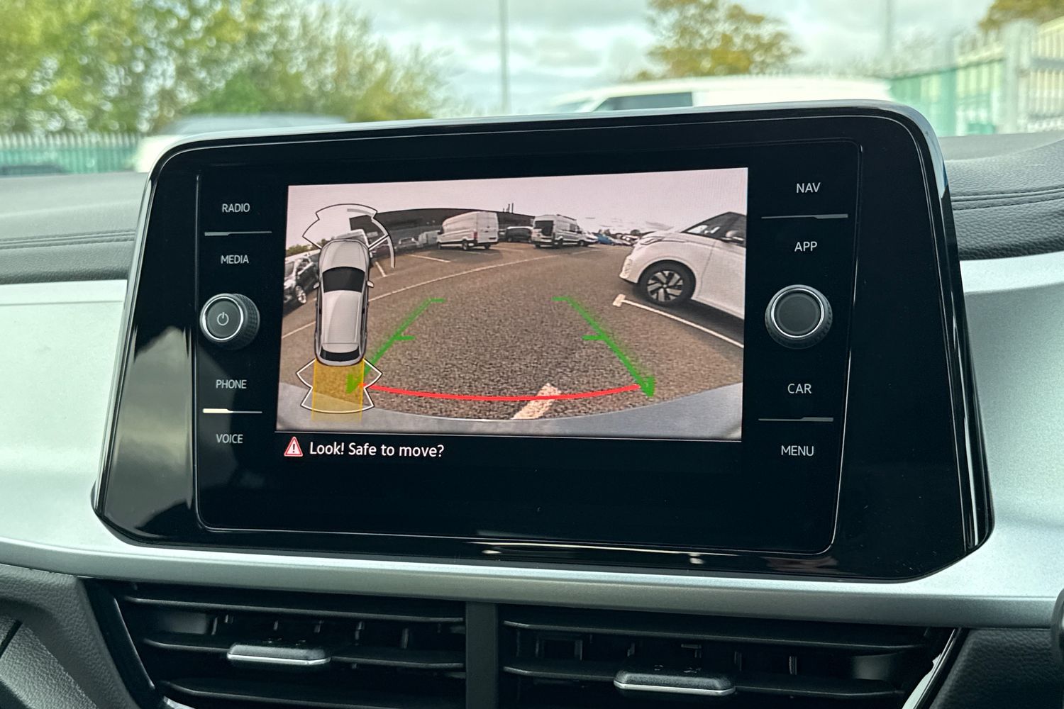 Used Volkswagen T-Roc 2025 for sale - 76171139: Photo 38