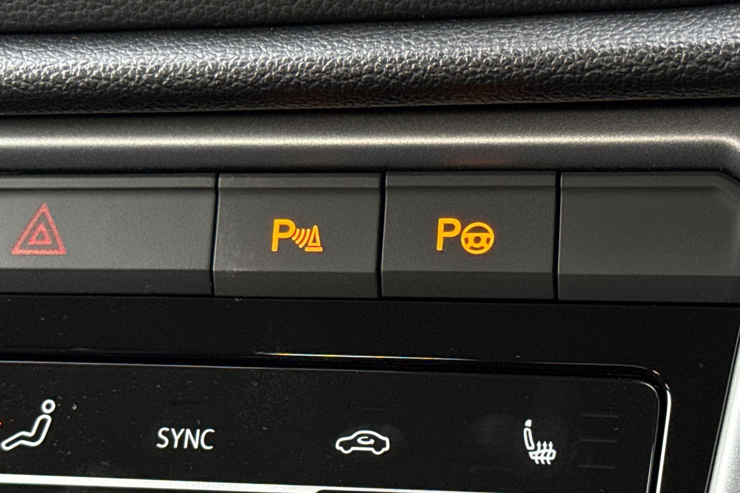 Used Volkswagen T-Roc 2025 for sale - 76171139: Photo 40