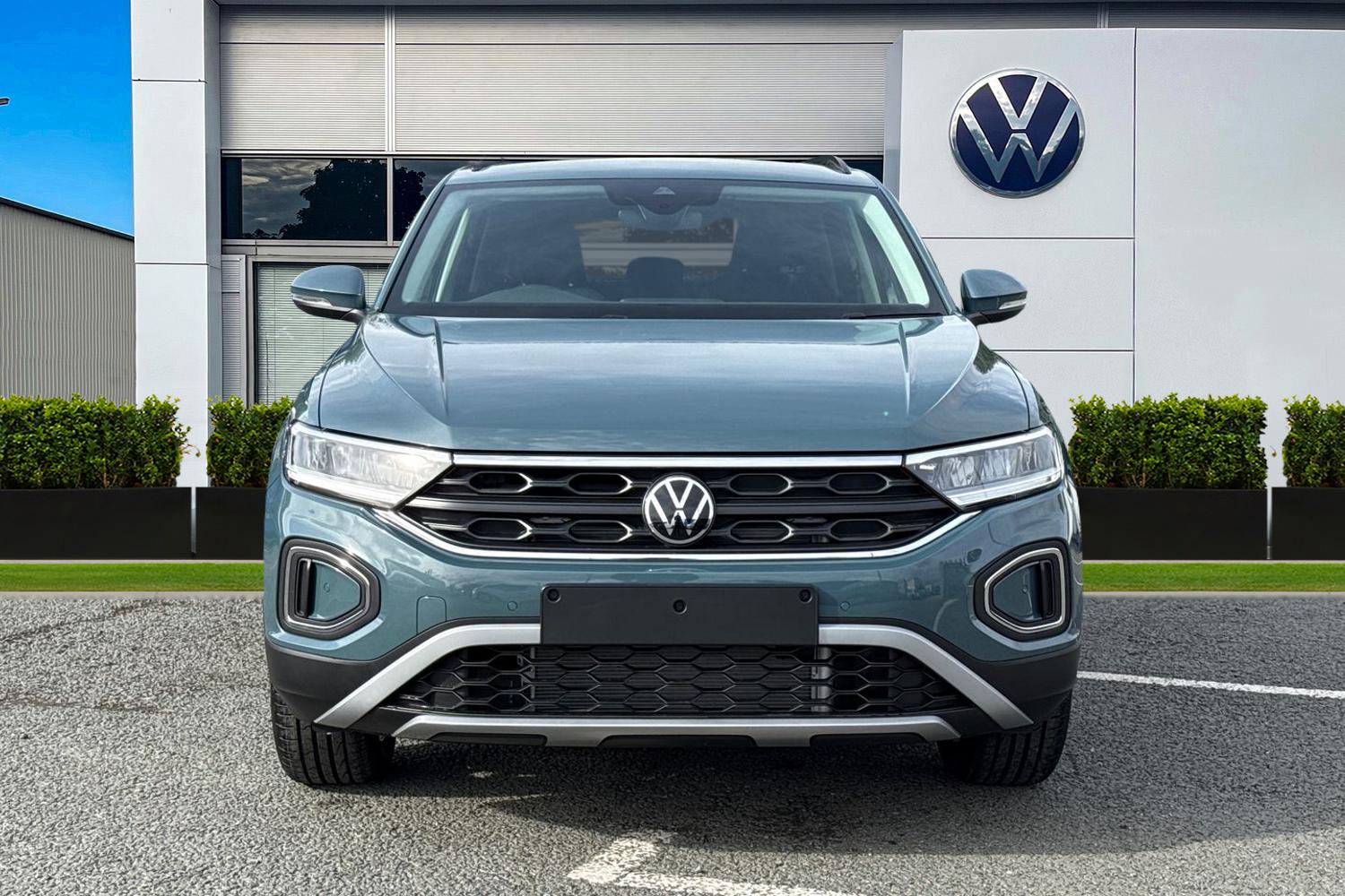 Used Volkswagen T-Roc 2025 for sale - 76171139: Photo 5