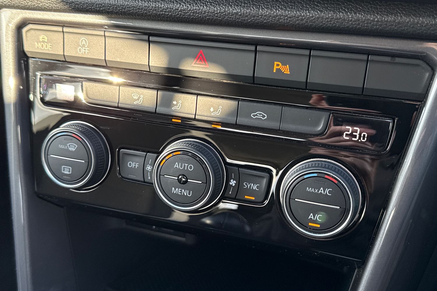 Used Volkswagen T-Roc 2021 for sale - 77570985: Photo 22