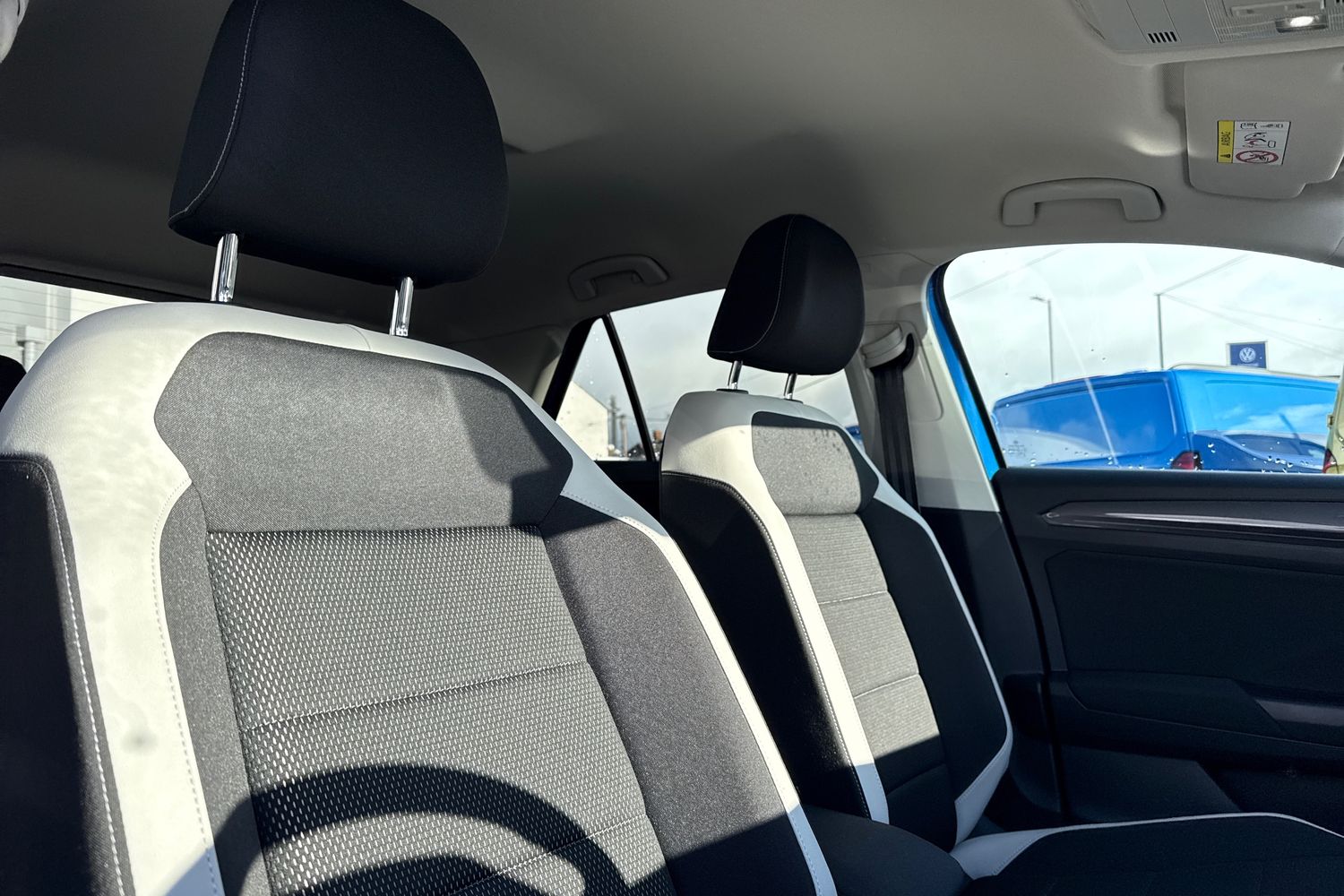 Used Volkswagen T-Roc 2021 for sale - 77570985: Photo 24