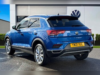 Used Volkswagen T-Roc 2021 for sale - 77570985: Photo