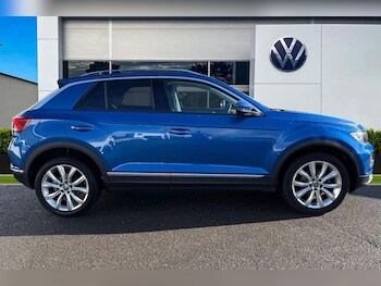 Used Volkswagen T-Roc 2021 for sale - 77570985: Photo