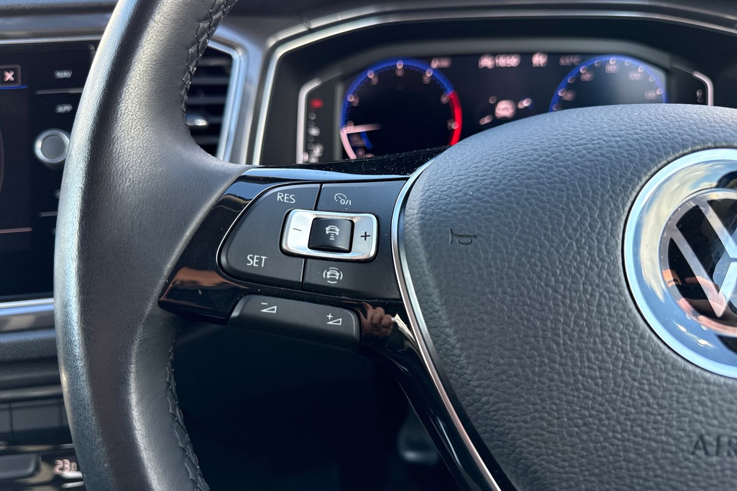 Used Volkswagen T-Roc 2021 for sale - 77570985: Photo 42