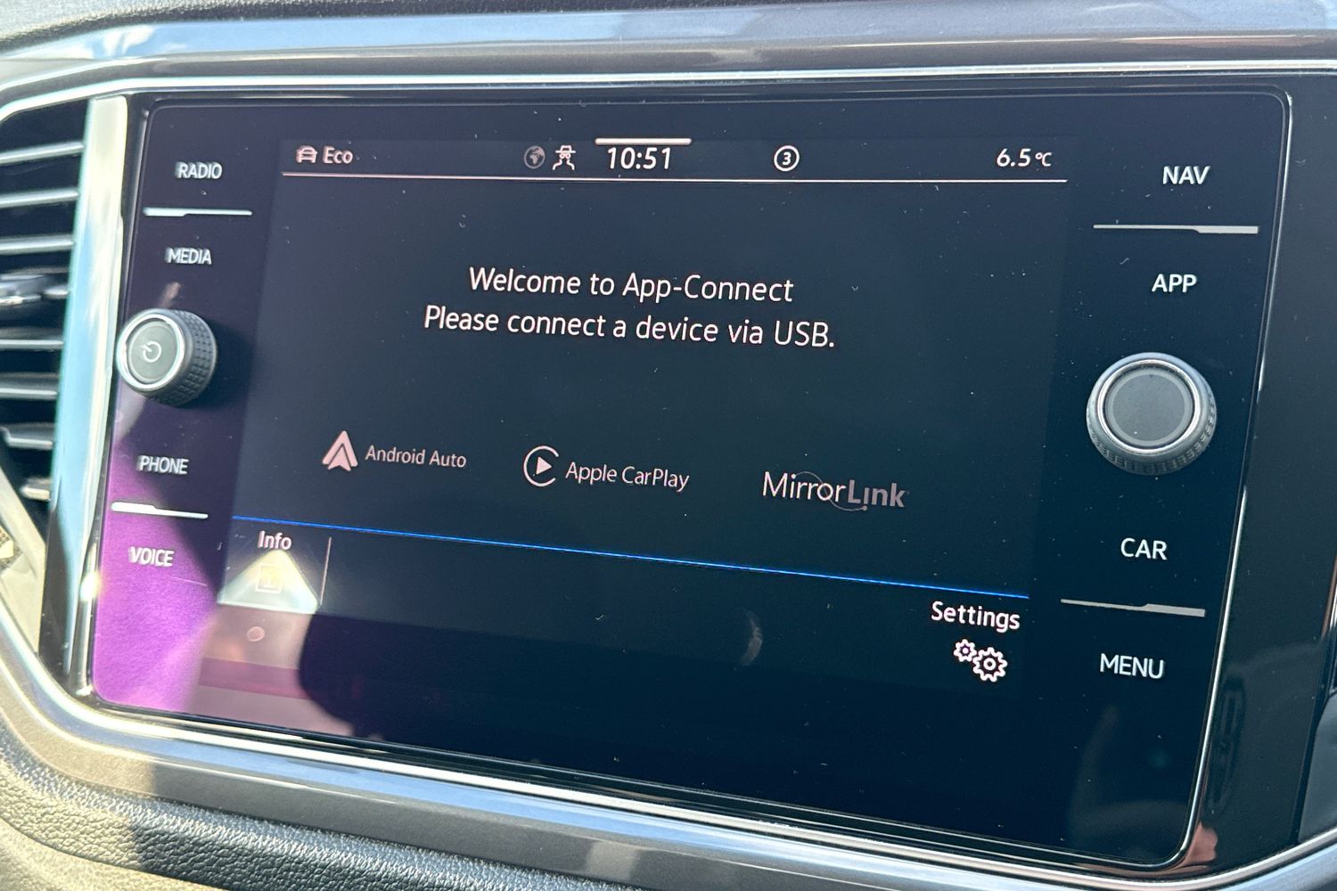 Used Volkswagen T-Roc 2021 for sale - 77570985: Photo 51