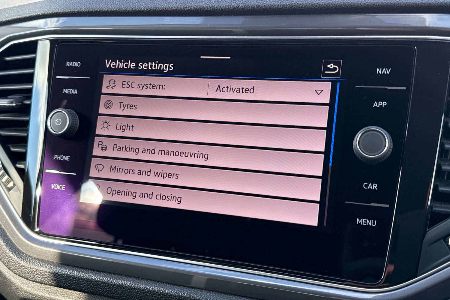 Used Volkswagen T-Roc 2021 for sale - 77570985: Photo 53