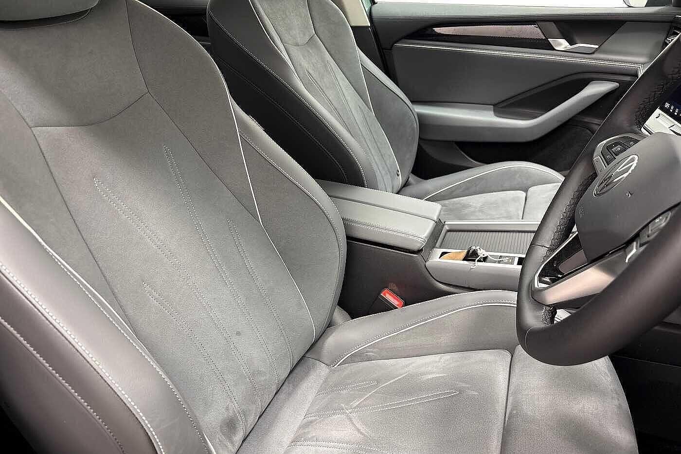 Used Volkswagen Passat 2024 for sale - 76469276: Photo 10