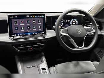 Used Volkswagen Passat 2024 for sale - 76469276: Photo