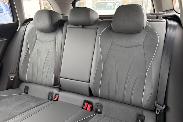 Used Volkswagen Passat 2024 for sale - 76090167: Photo 14