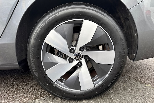 Used Volkswagen Passat 2024 for sale - 76090167: Photo 22