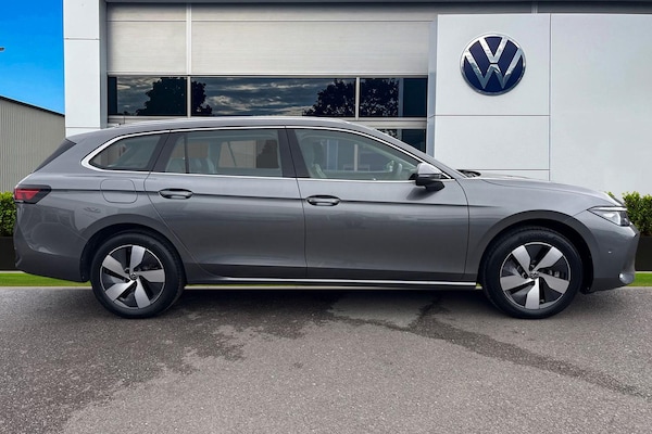 Used Volkswagen Passat 2024 for sale - 76090167: Photo 3