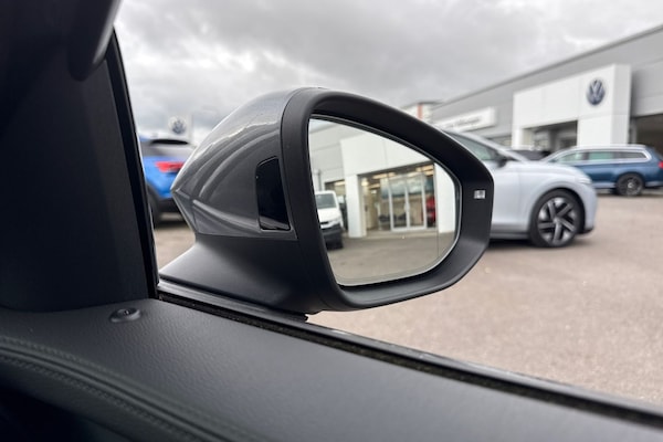 Used Volkswagen Passat 2024 for sale - 76090167: Photo 43