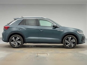 Used Volkswagen T-Roc 2025 for sale - 77935730: Photo