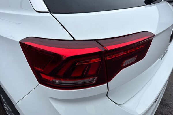 Used Volkswagen T-Roc 2023 for sale - 76268018: Photo 25