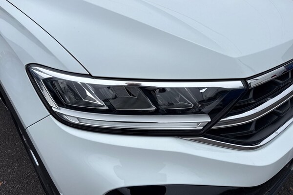 Used Volkswagen T-Roc 2023 for sale - 76268018: Photo 30