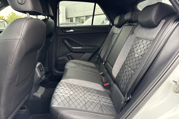 Used Volkswagen T-Roc 2023 for sale - 76268018: Photo 34