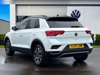 Used Volkswagen T-Roc 2021 for sale - 77535339: Photo