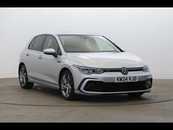 2024 - 2.0TDI (150PS) R-Line DSG Ã¢ ­ Tilting and sliding panoramic sunroofÃ¢ ­  5-Door