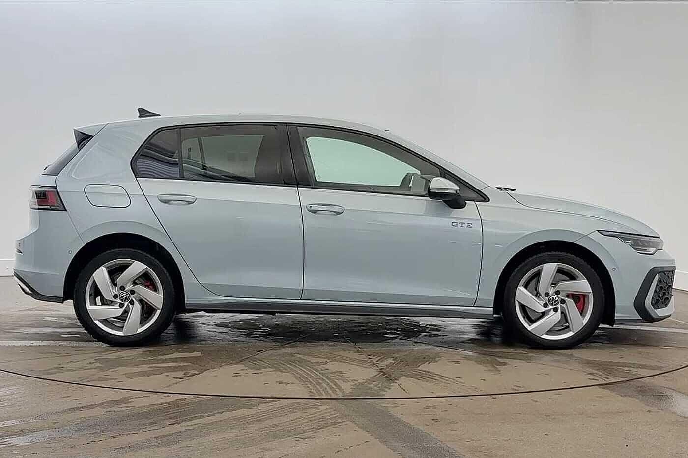 Used Volkswagen Golf 2025 for sale - 76949684: Photo 4