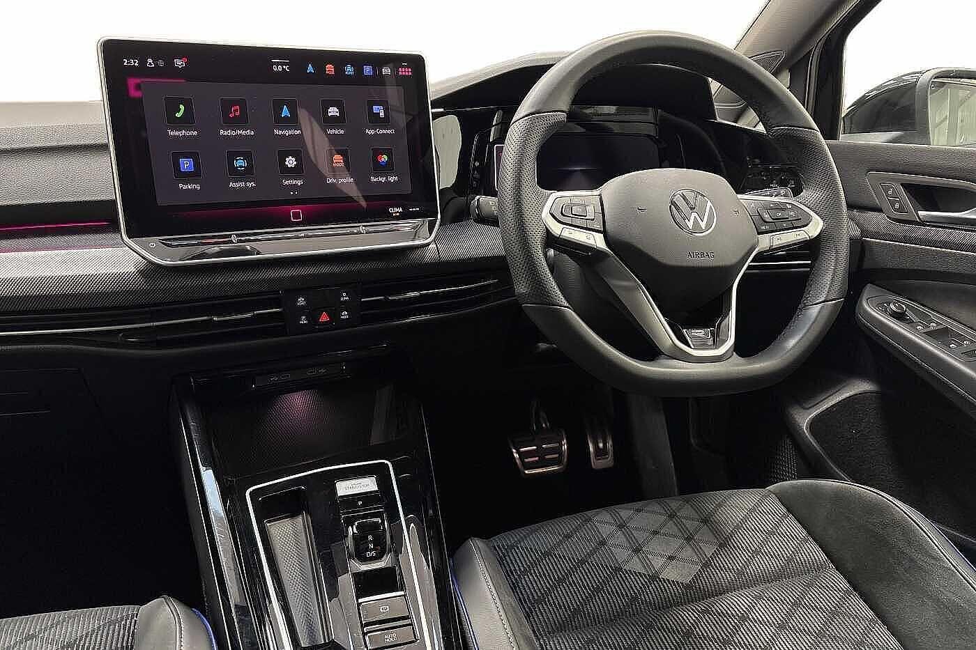 Used Volkswagen Golf 2025 for sale - 77139030: Photo 2