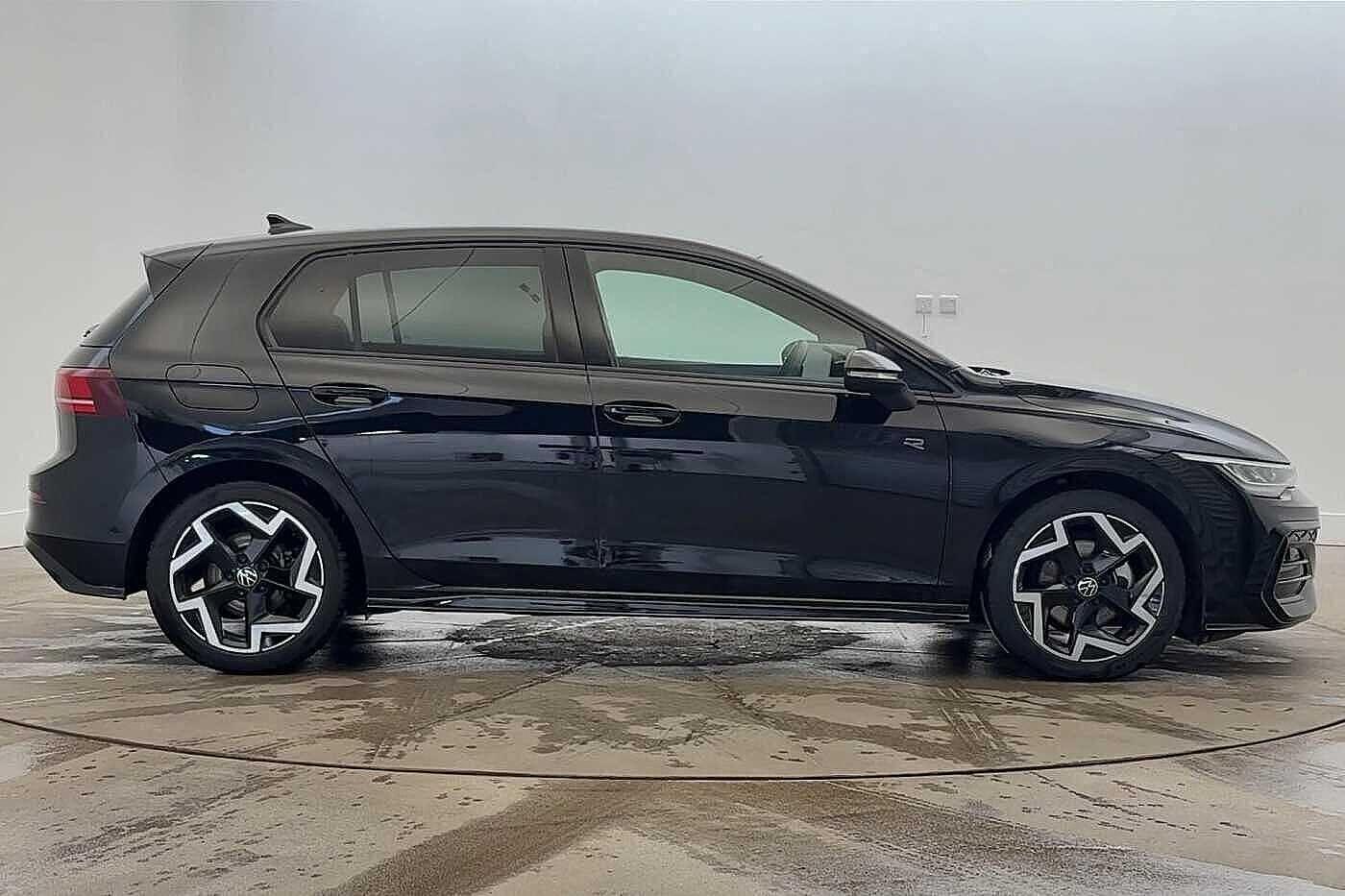 Used Volkswagen Golf 2025 for sale - 77139030: Photo 4