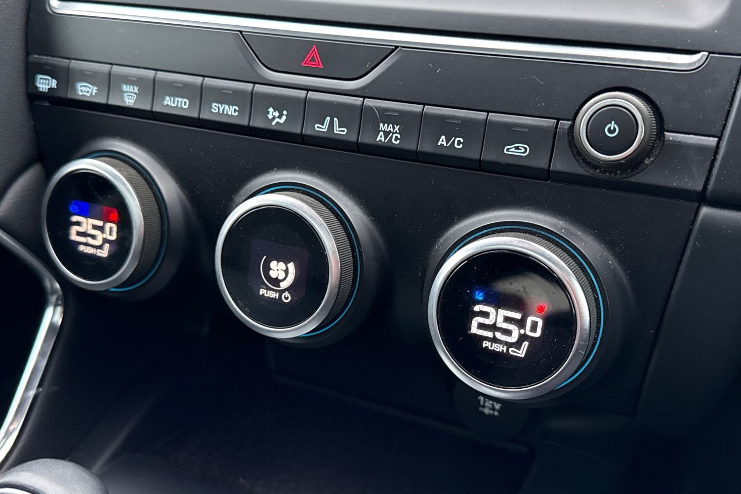 Used Jaguar E-Pace 2019 for sale - 77282116: Photo 19