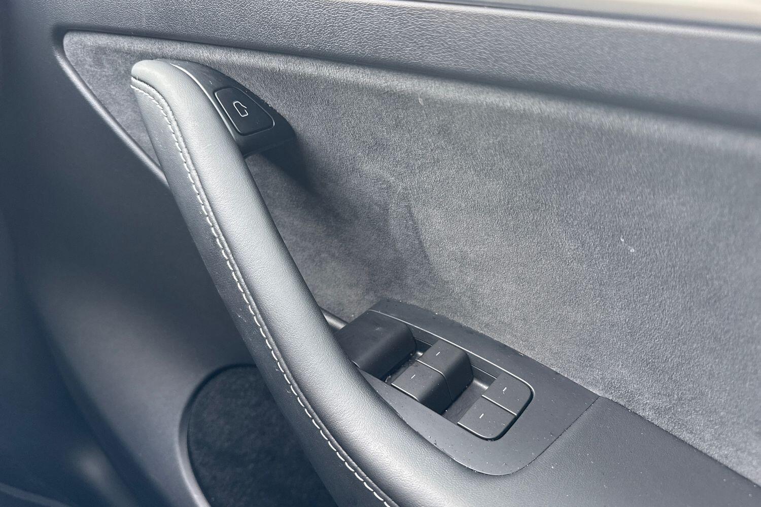 Used Tesla Model Y 2023 for sale - 77890635: Photo 17