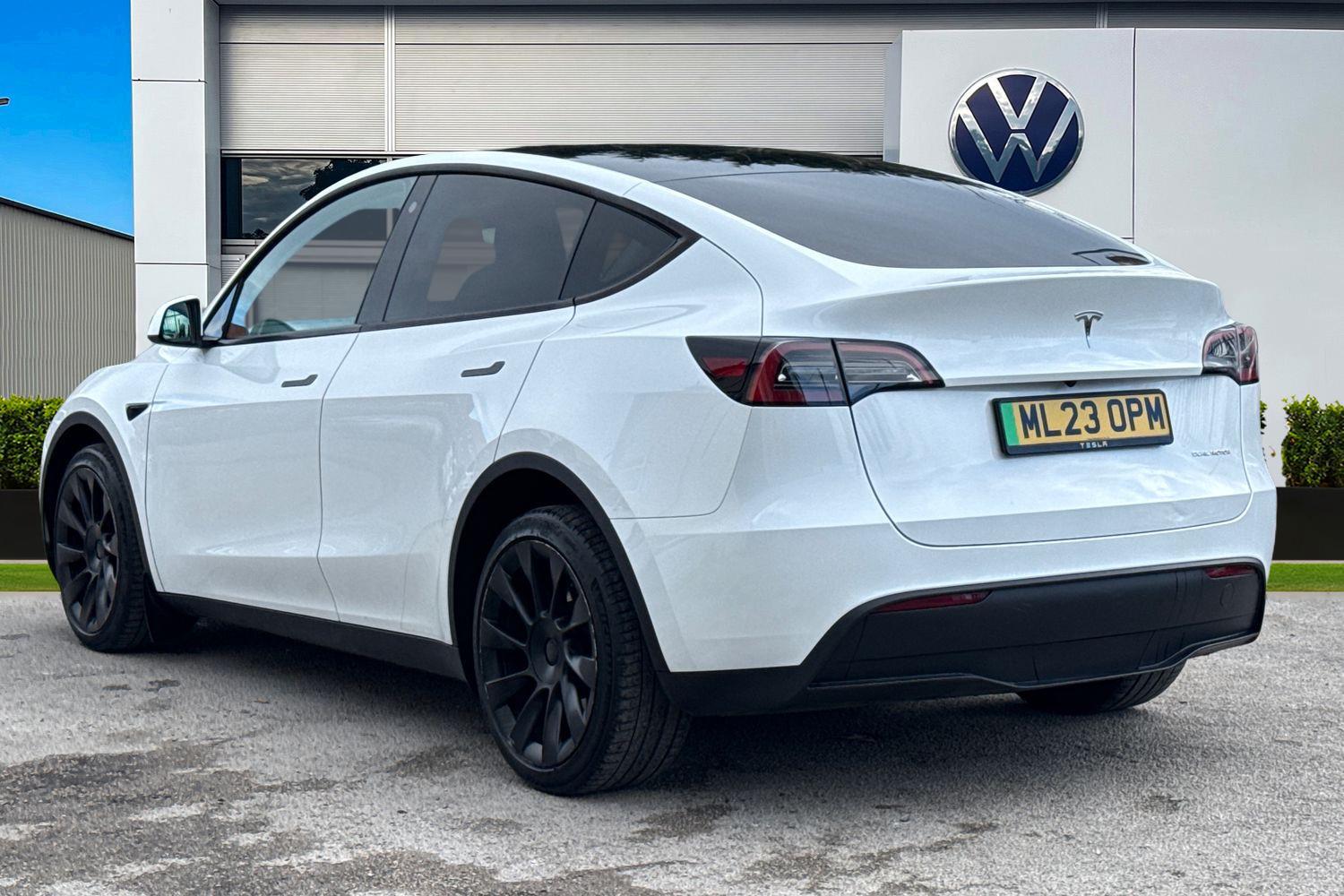 Used Tesla Model Y 2023 for sale - 77890635: Photo 2