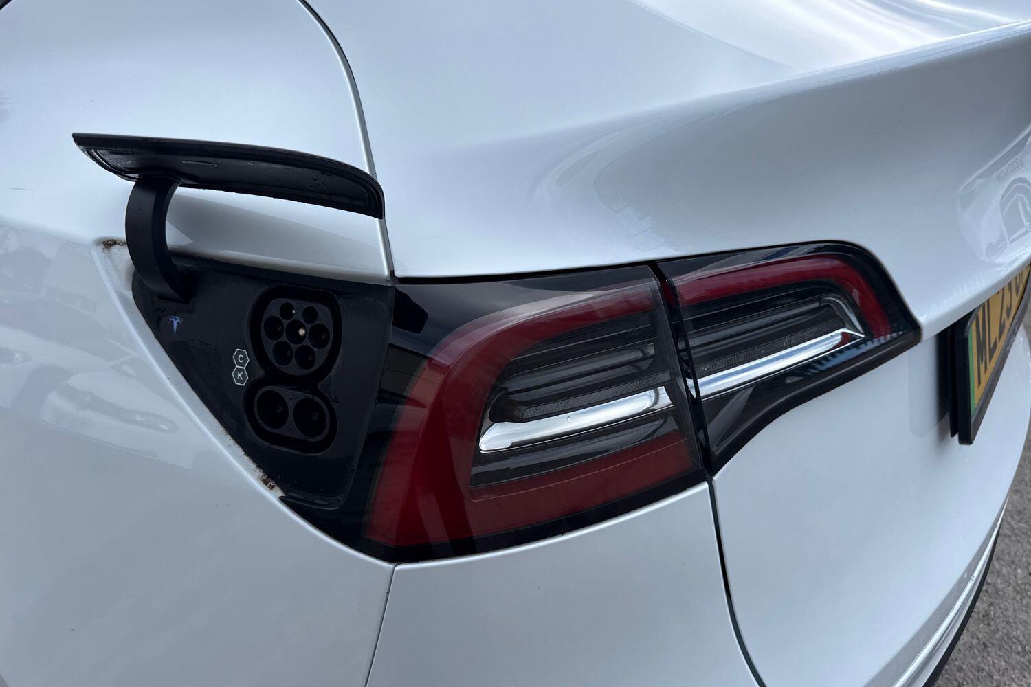 Used Tesla Model Y 2023 for sale - 77890635: Photo 24