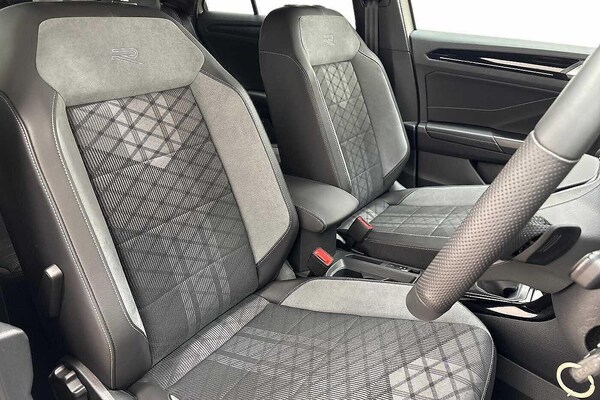 Used Volkswagen T-Roc 2025 for sale - 76194140: Photo 11