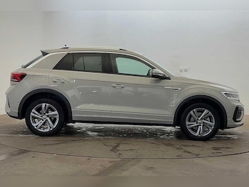 Used Volkswagen T-Roc 2025 for sale - 76194140: Photo 4