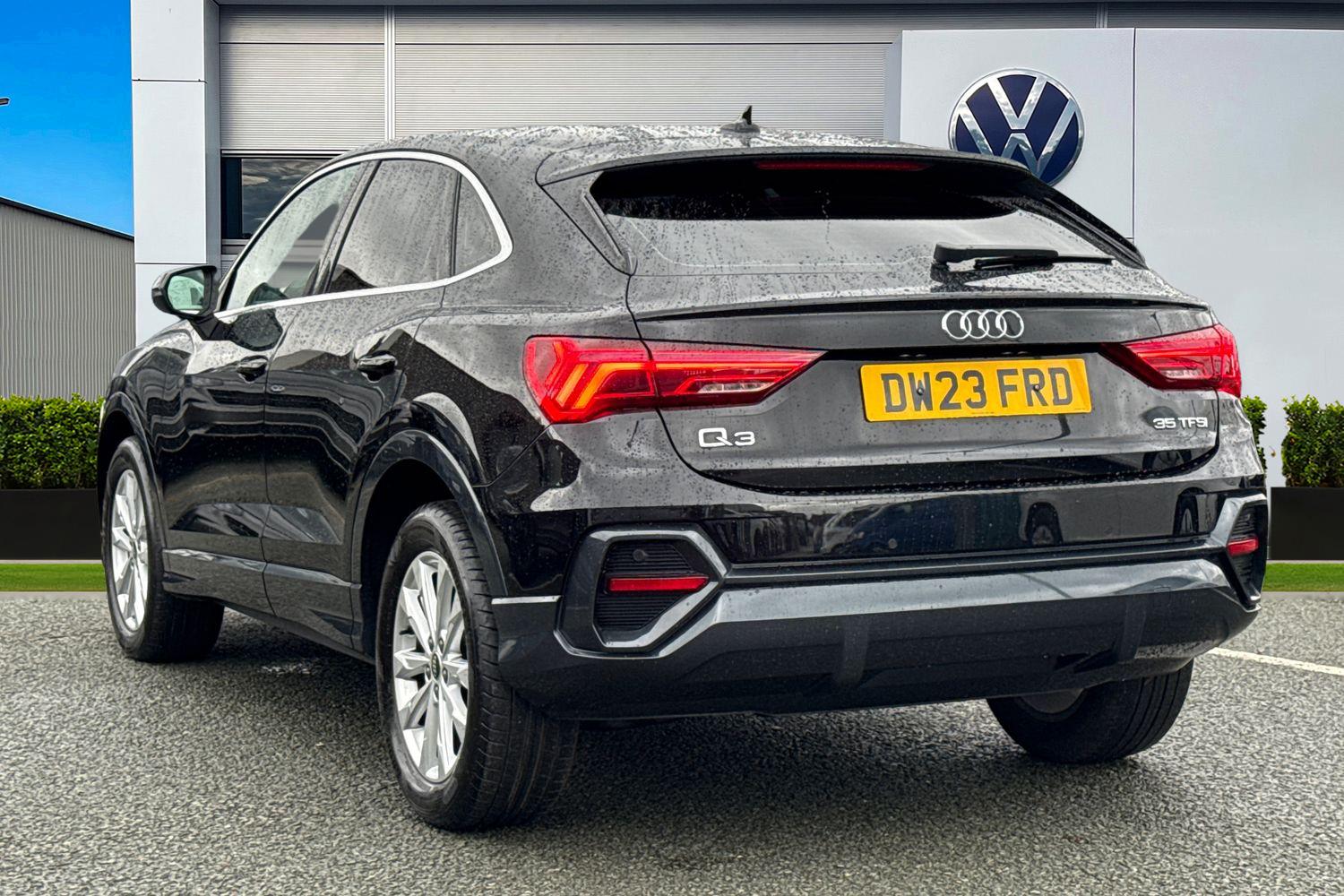 Used Audi Q3 2023 for sale - 77262553: Photo 2