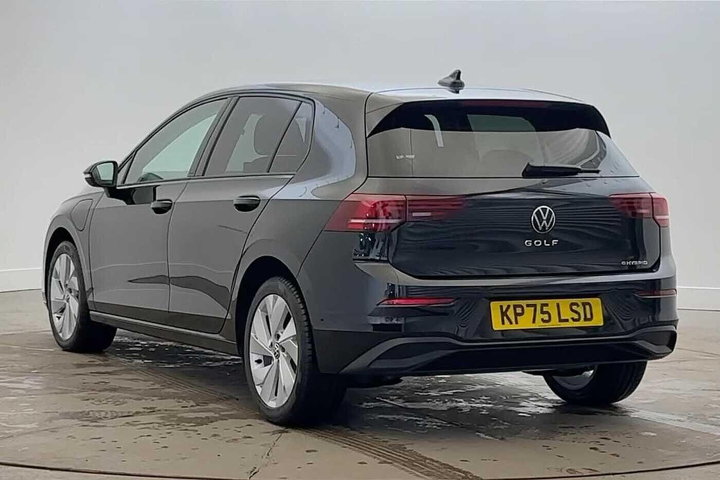 Used Volkswagen Golf 2025 for sale - 77161377: Photo 3