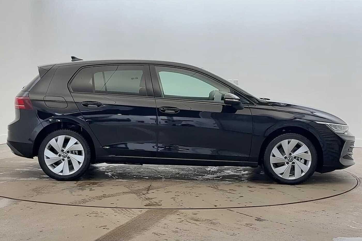 Used Volkswagen Golf 2025 for sale - 77161377: Photo 4