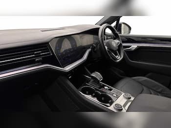 Used Volkswagen Touareg 2023 for sale - 79651609: Photo