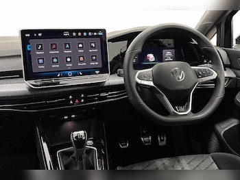 Used Volkswagen Golf 2025 for sale - 78925579: Photo
