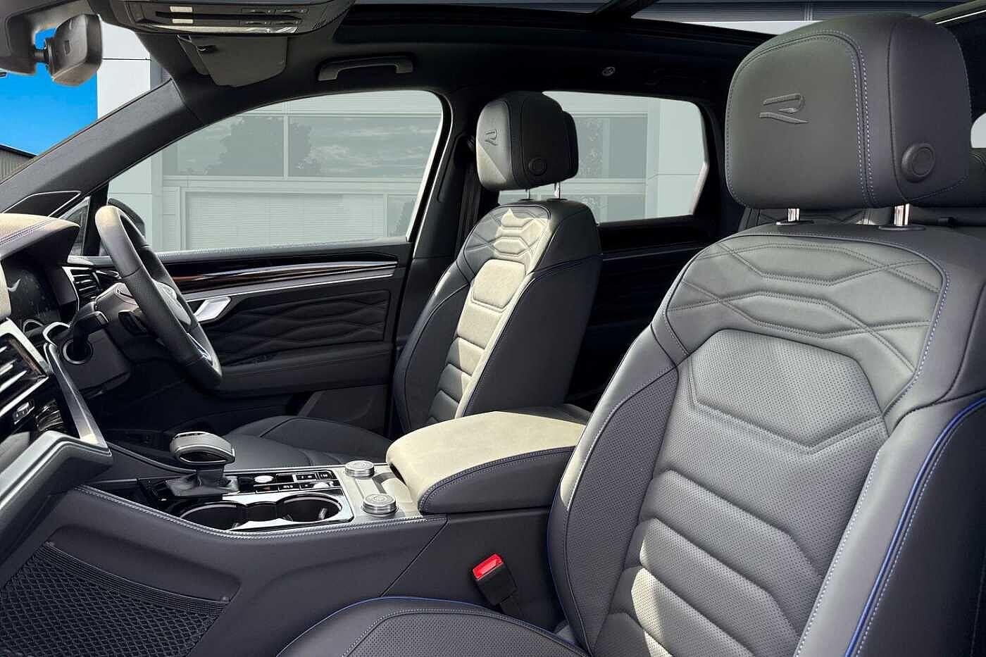 Used Volkswagen Touareg 2025 for sale - 76641732: Photo 10