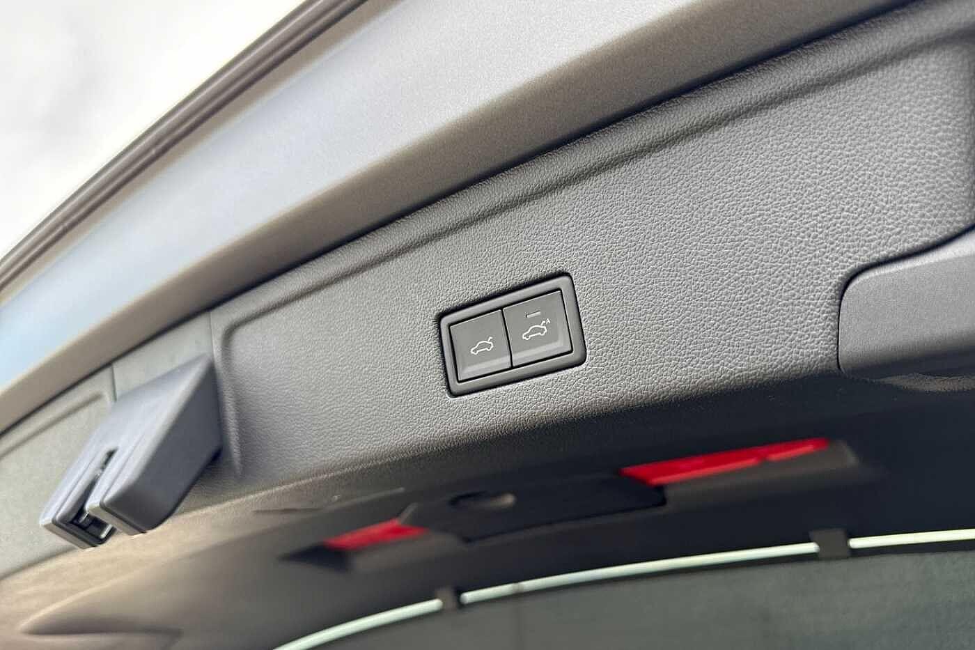 Used Volkswagen Touareg 2025 for sale - 76641732: Photo 34