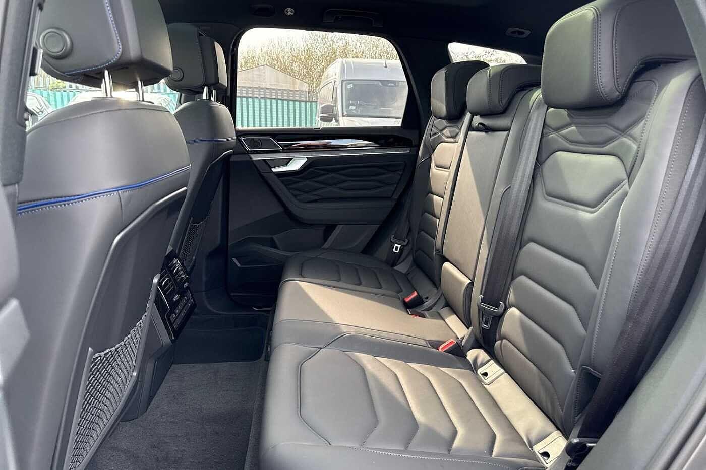 Used Volkswagen Touareg 2025 for sale - 76641732: Photo 37