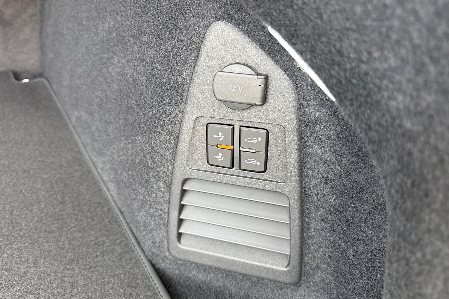 Used Volkswagen Touareg 2025 for sale - 76641732: Photo 96