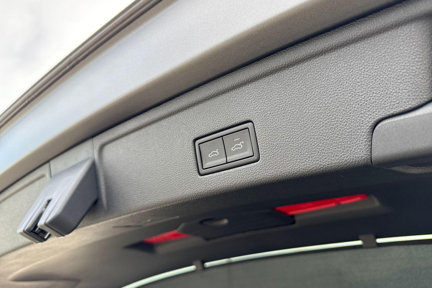 Used Volkswagen Touareg 2025 for sale - 76641732: Photo 98