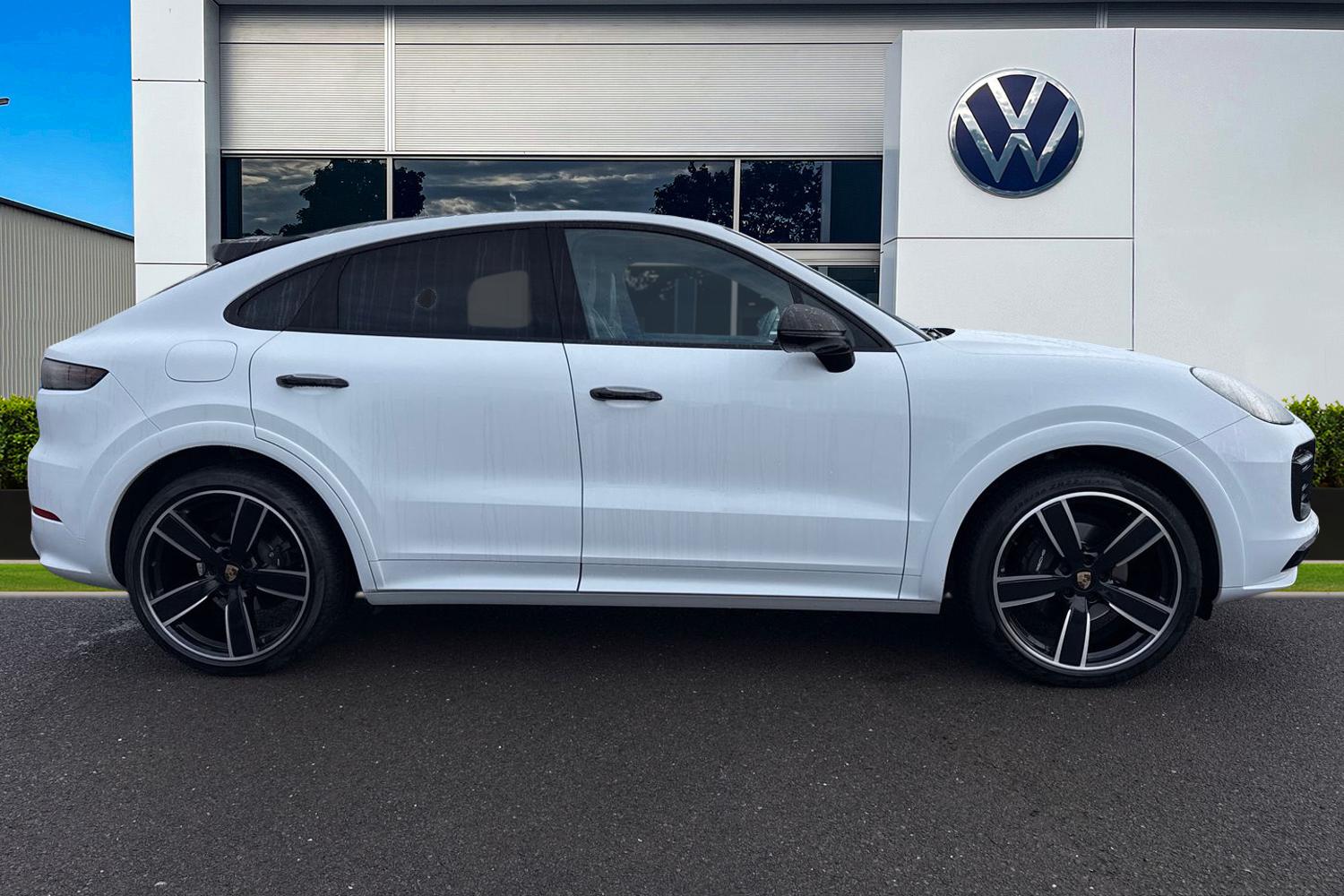 Used Porsche Cayenne 2023 for sale - 76961457: Photo 3