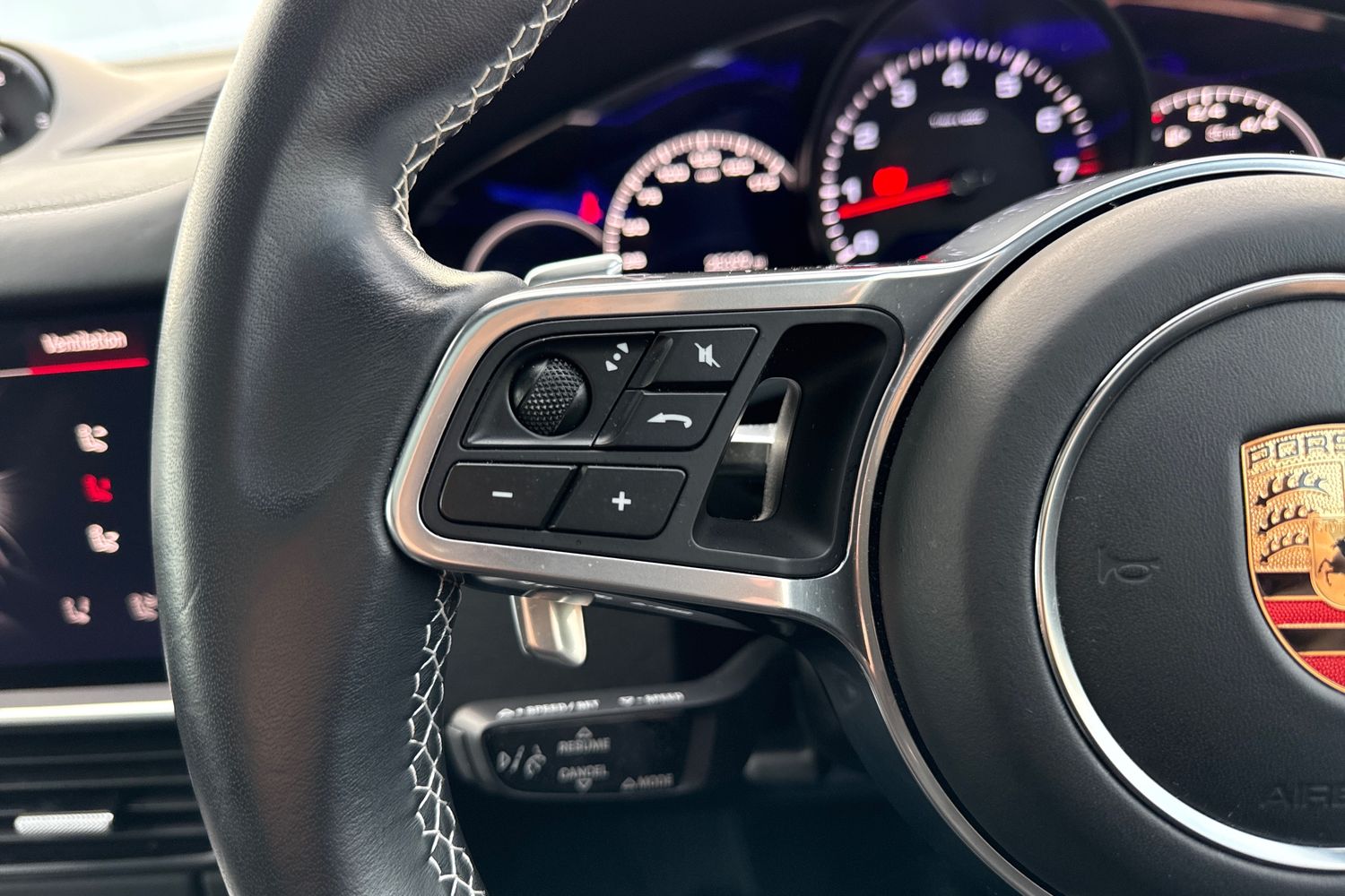 Used Porsche Cayenne 2023 for sale - 76961457: Photo 47