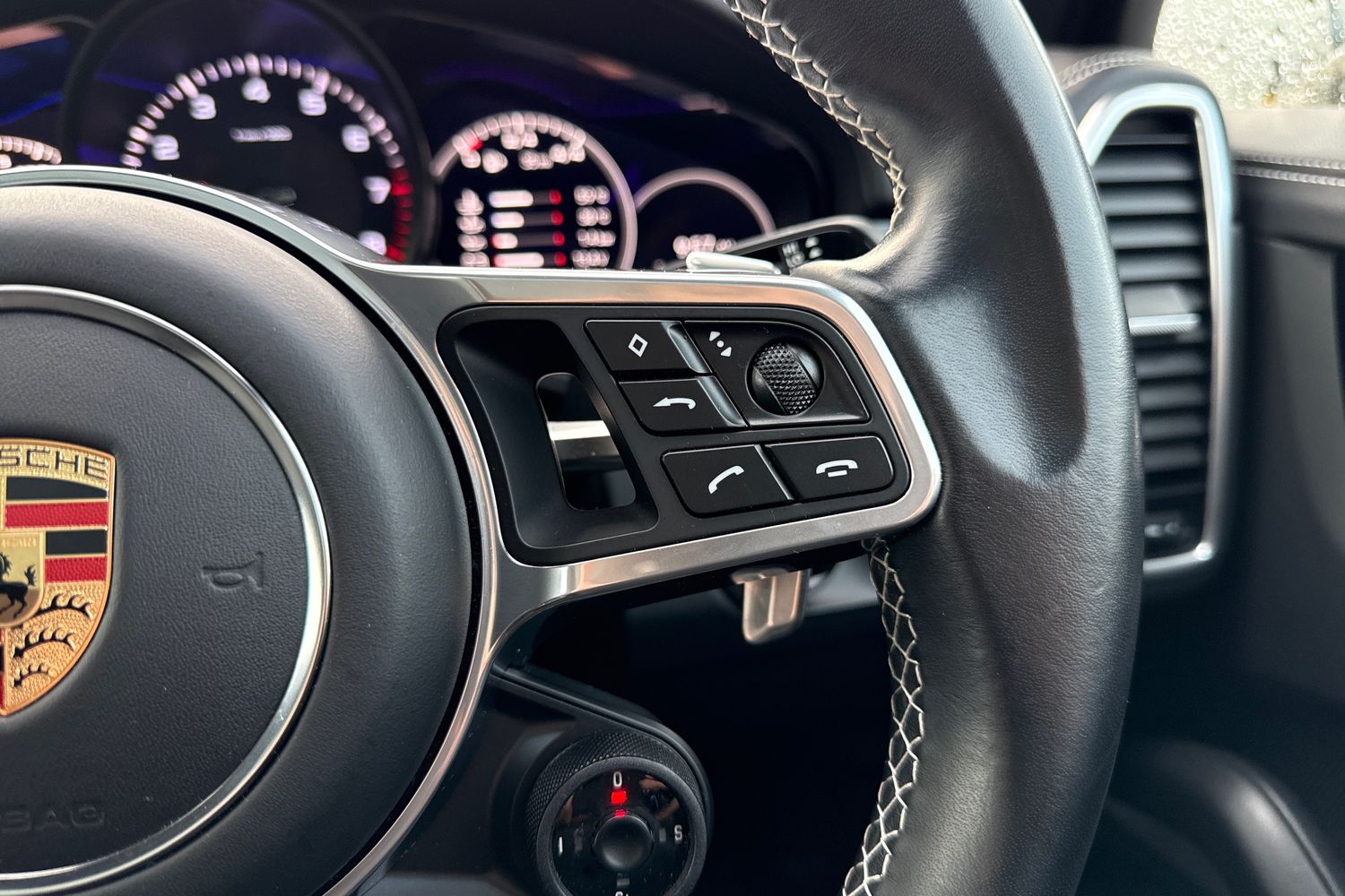 Used Porsche Cayenne 2023 for sale - 76961457: Photo 48