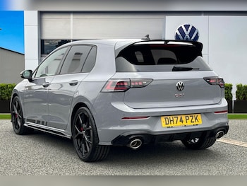 Used Volkswagen Golf 2025 for sale - 76268011: Photo 2