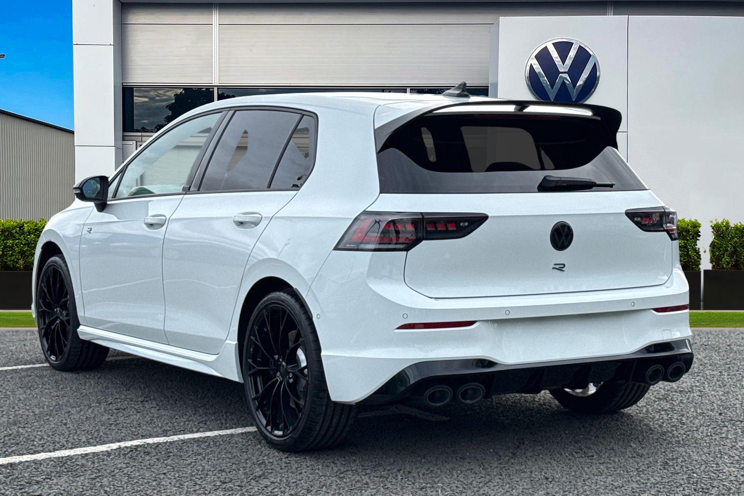 Used Volkswagen Golf 2025 for sale - 76718535: Photo 2